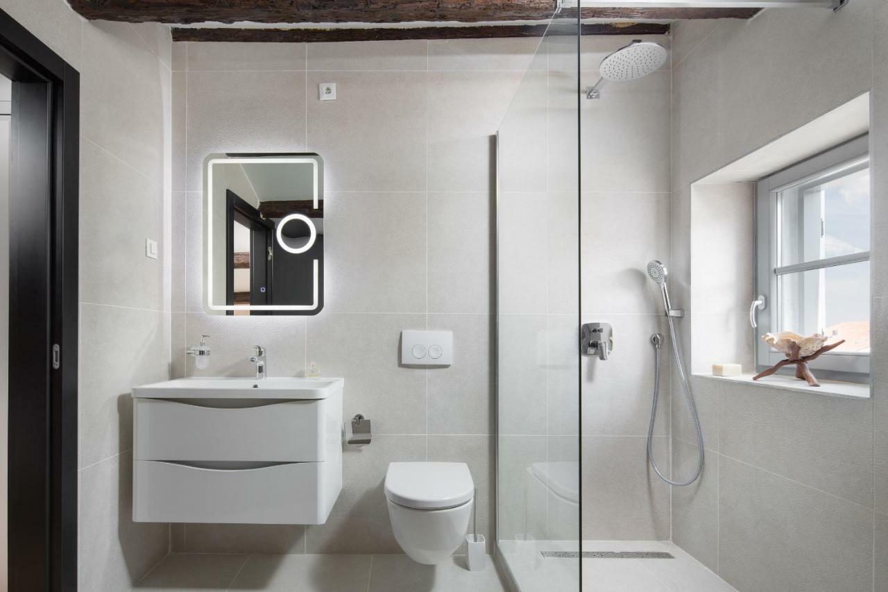 Apartma Pescheria *